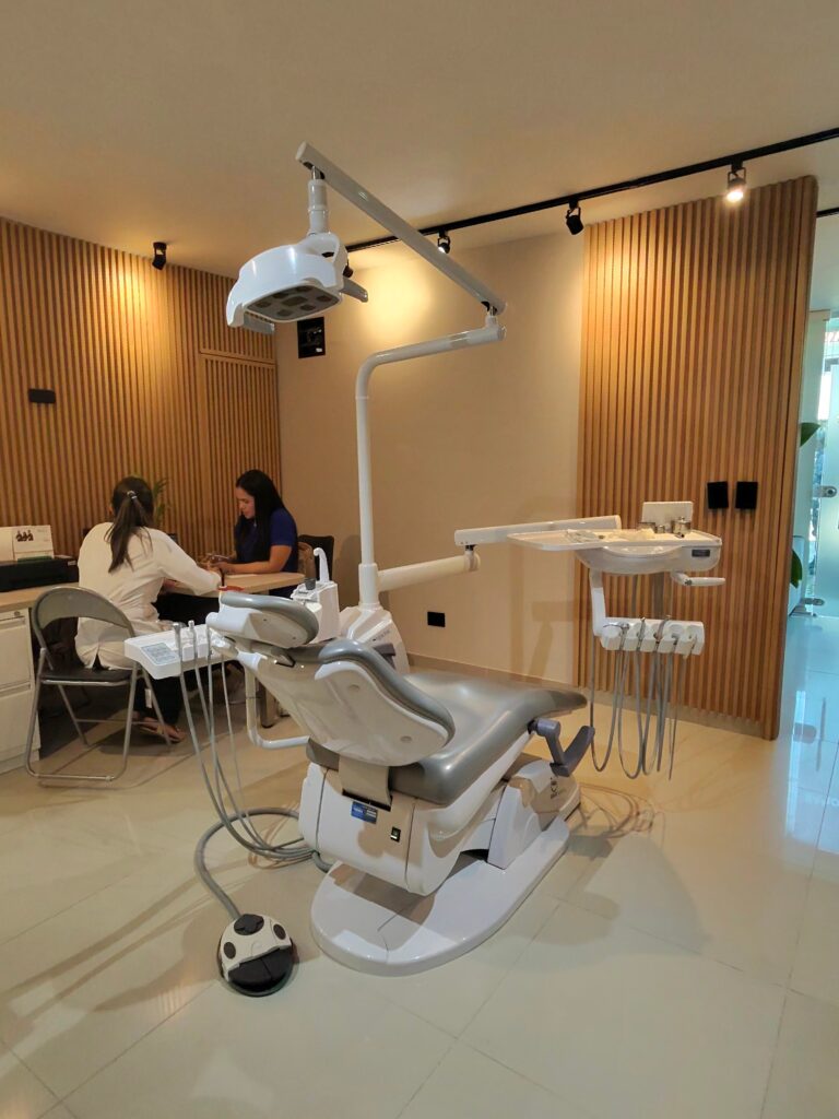 Modern dental office in Barranquilla, Colombia.
