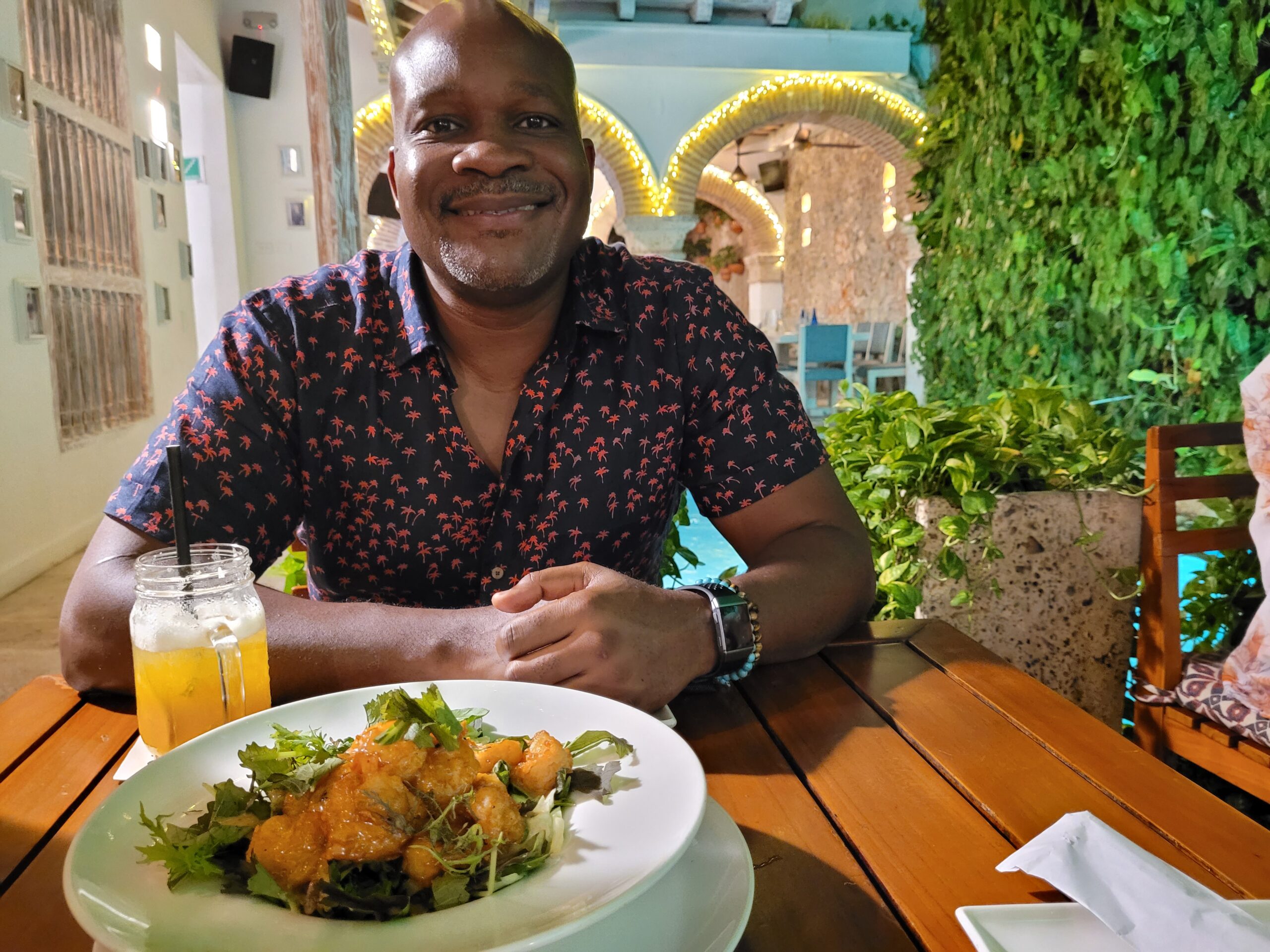 Shep of GeoGringo at a restaurant in Cartagena, Colombia