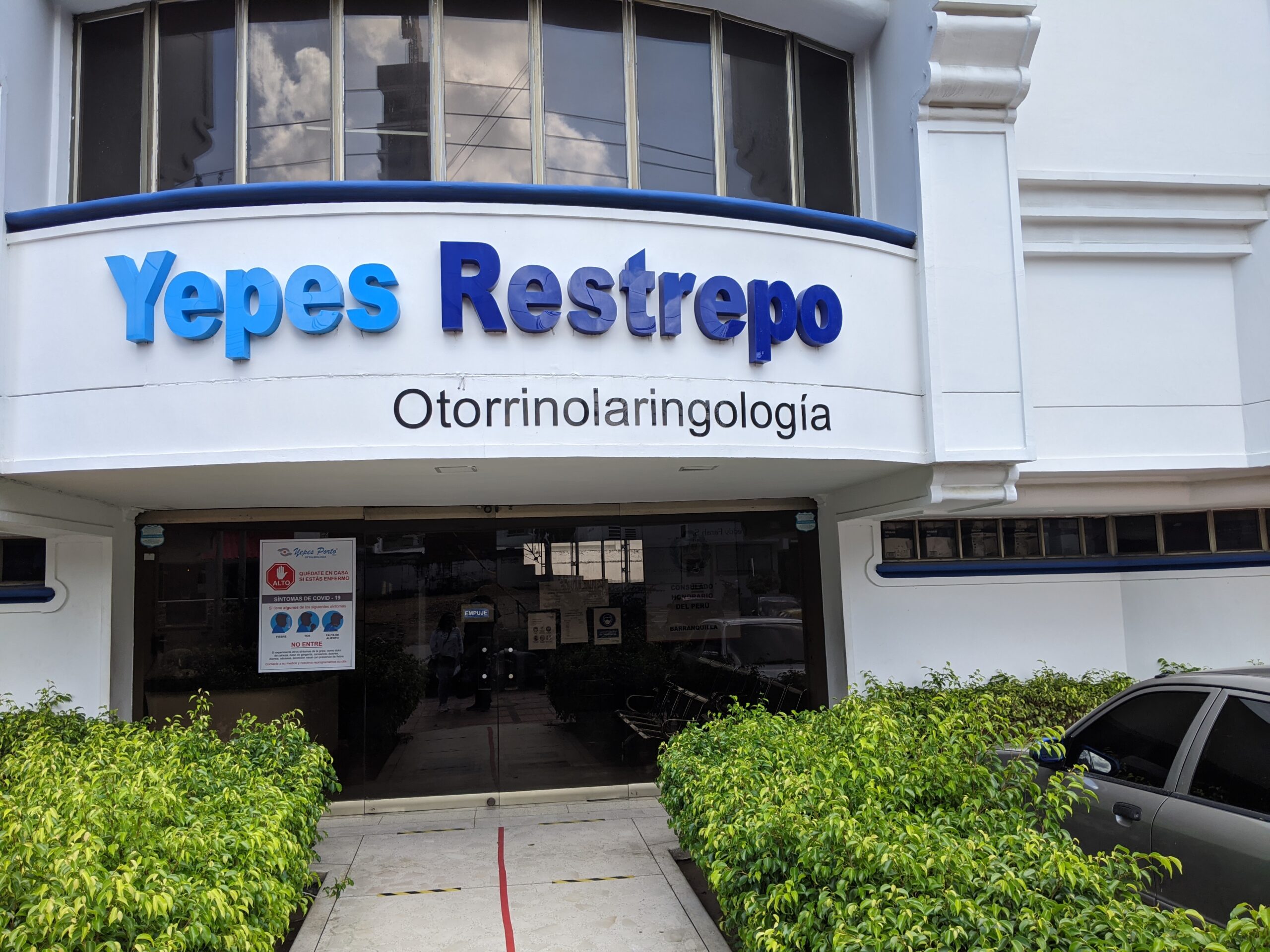 The Yepes Restrepo ENT clinic on Carrera 51B in Barranquilla, Colombia
